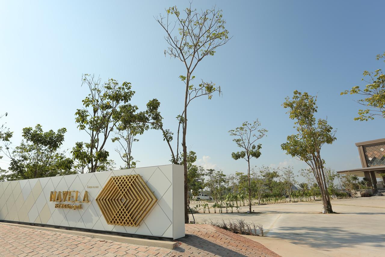 Navela Hotel & Convention Ratchaburi Exteriör bild