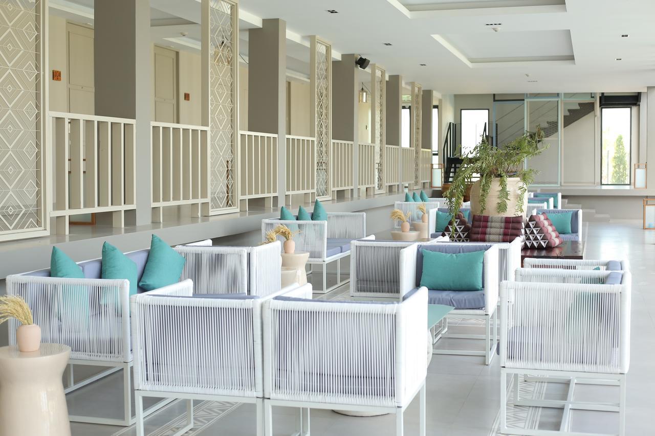 Navela Hotel & Convention Ratchaburi Exteriör bild